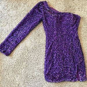 Gorgeous Sequined homecoming/spring formal cocktail dress Homecoming